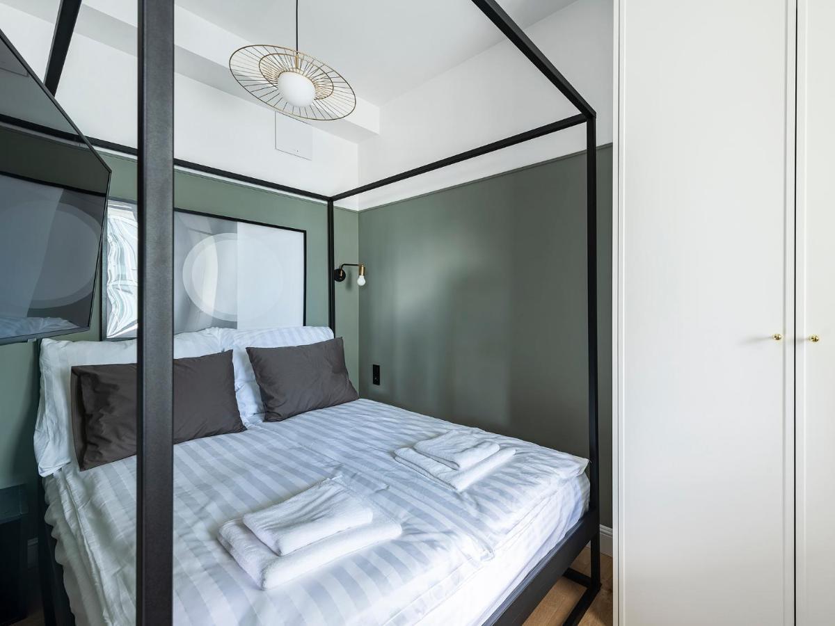 Yoursecondflat Grzybowska Metropoint Varšava Exteriér fotografie